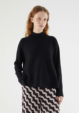 COMPANIA FANTASTICA - Pull trapèze col montant noir 34C/10276