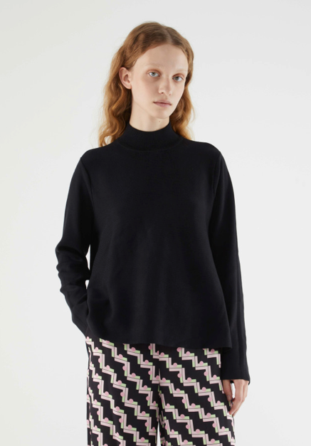 COMPANIA FANTASTICA - Pull trapèze col montant noir 34C/10276