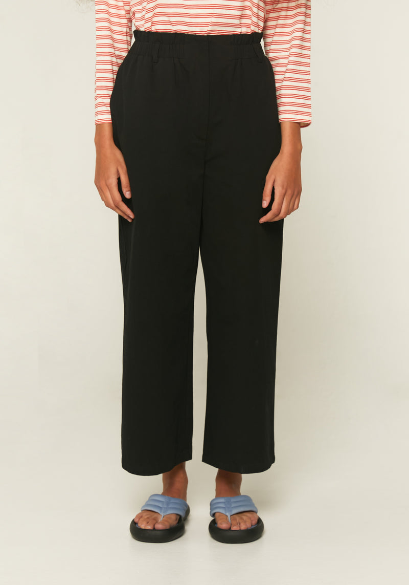 COMPANIA FANTASTICA - PANTALON COURT EN SERGÉ TAILLE HAUTE NOIR AVEC TAILLE ÉLASTIQUE