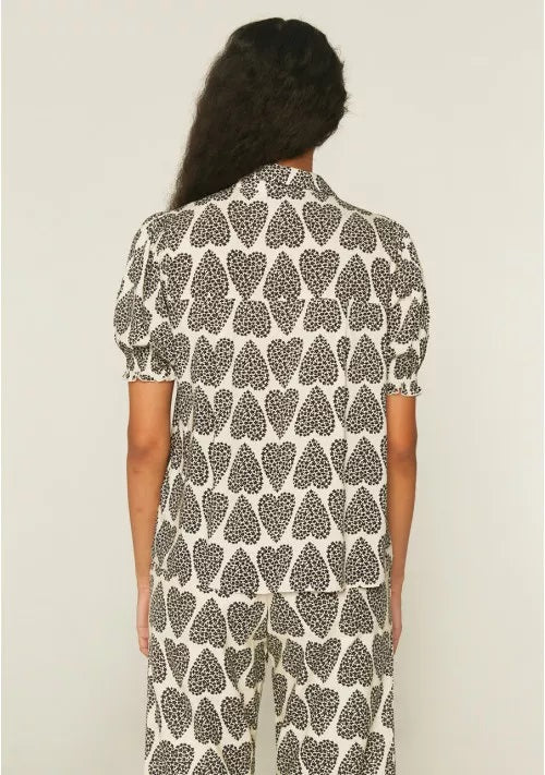 COMPANIA FANTASTICA - BLOUSE À MANCHES COURTES IMPRIMÉ CŒUR GÉOMÉTRIQUE